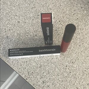 bareMinerals Mineralist Matte Liquid Lipstick - Passionate